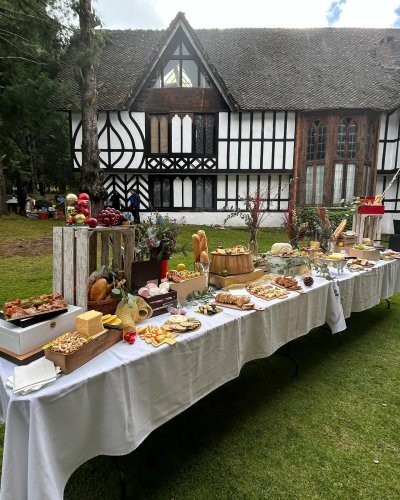 Carousel post from la_gifteria.