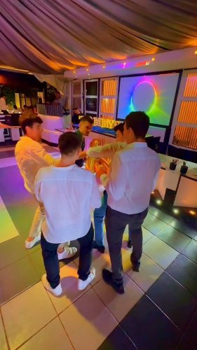 Video post from dovefesteggiare.it.