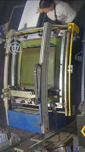 Video post from uzmarketing.