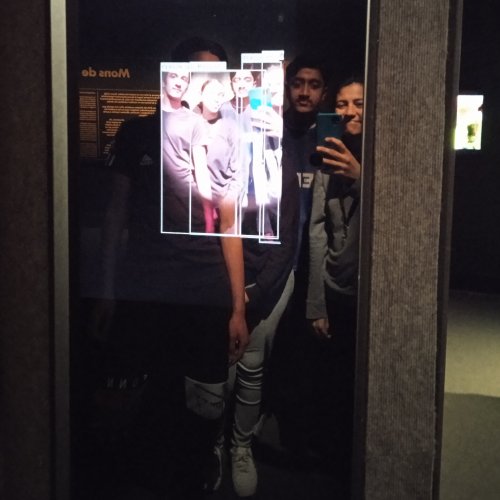 PostPhoto