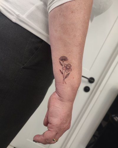 Photo post from lovetattoossandhurst.