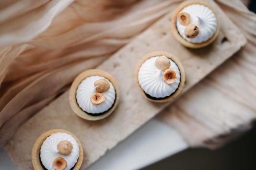 Carousel post from suesseboutique.