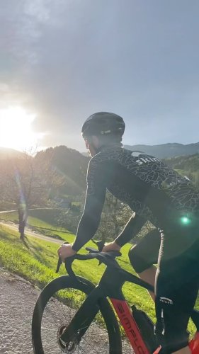 Video post from skinfitracingtriteam.