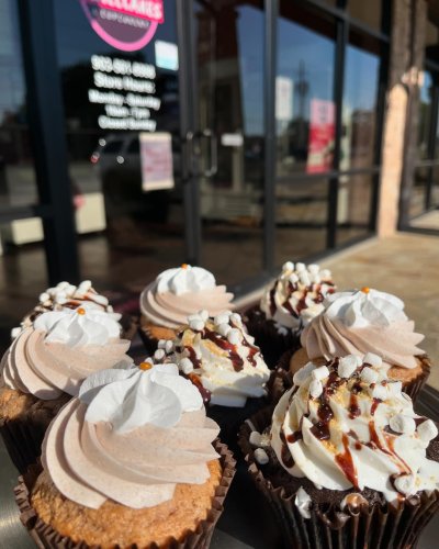 Photo post from smallcakestyler.