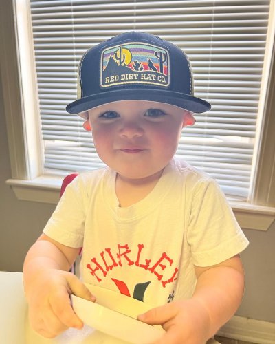 Carousel post from reddirthatco.