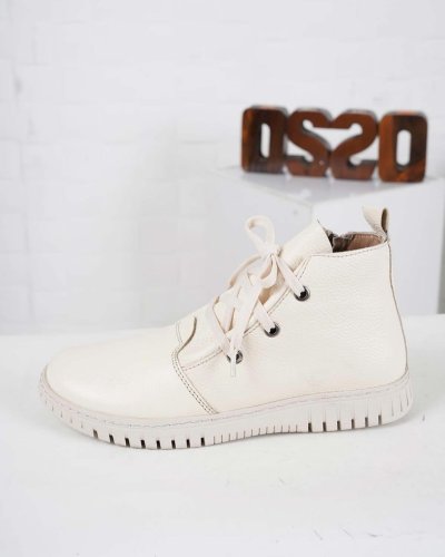 Carousel post from ossoshoes.