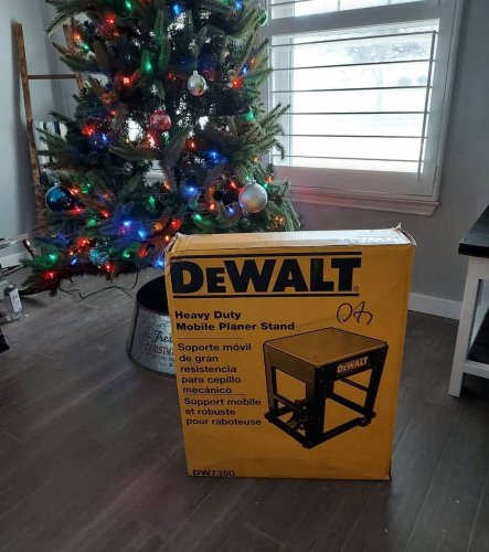 Carousel post from dewalttough.