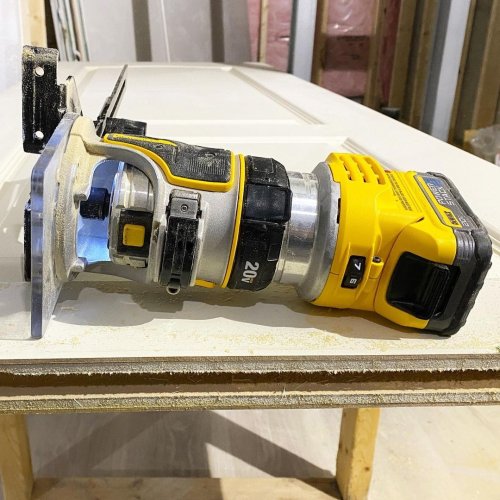 Photo post from dewalttough.