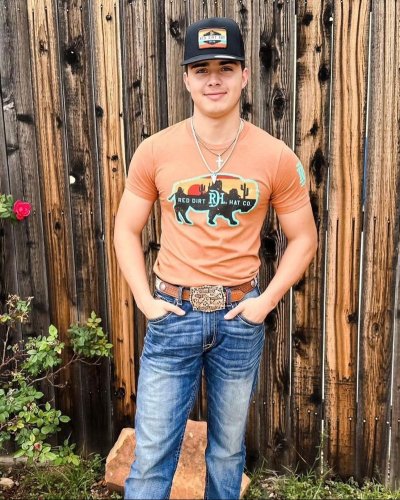 Carousel post from reddirthatco.