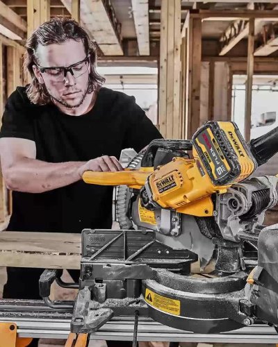 Video post from dewalttough.