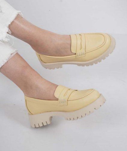 Carousel post from ossoshoes.