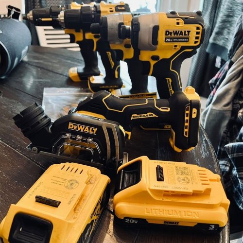 Photo post from dewalttough.