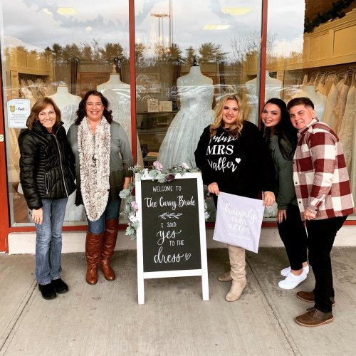 Photo post from thecurvybridenj.