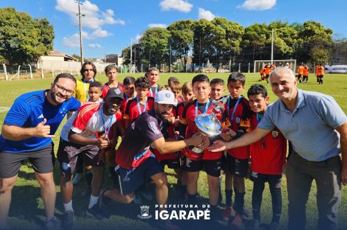 Carousel post from prefeituradeigarape.