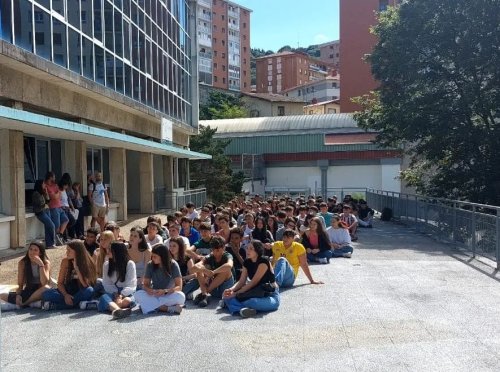 Carousel post from ellacuriazurbaranbhi.