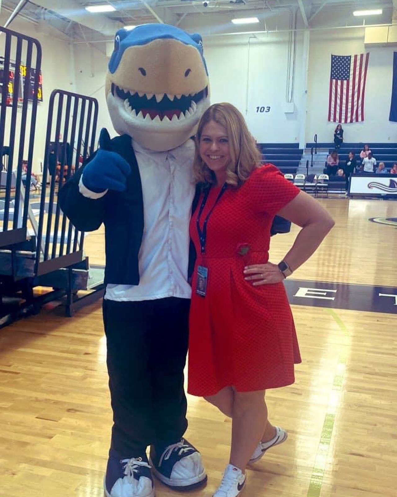 Carousel post from uscbsandsharks.