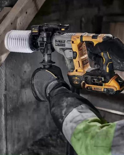 Video post from dewalttough.