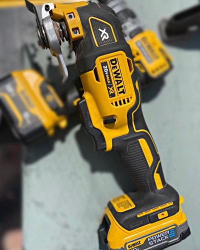 Photo post from dewalttough.