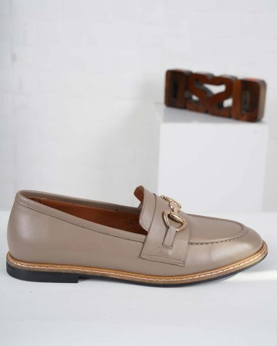 Carousel post from ossoshoes.