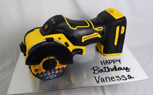 Photo post from marquettescakestudio.