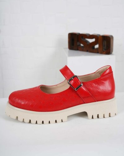 Carousel post from ossoshoes.