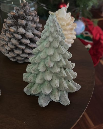 Carousel post from la_gifteria.