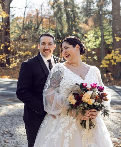 Carousel post from thecurvybridenj.