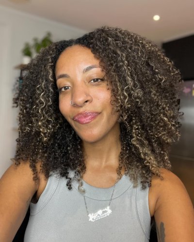 Carousel post from trindadehairstylist.