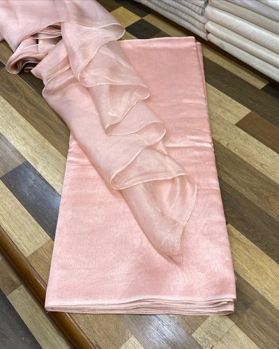 Carousel post from akbar_fabrics_.