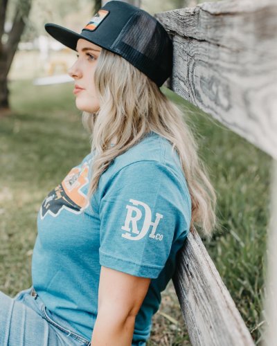 Carousel post from reddirthatco.