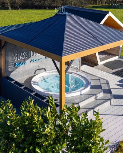 Photo post from glasshouseretreat.