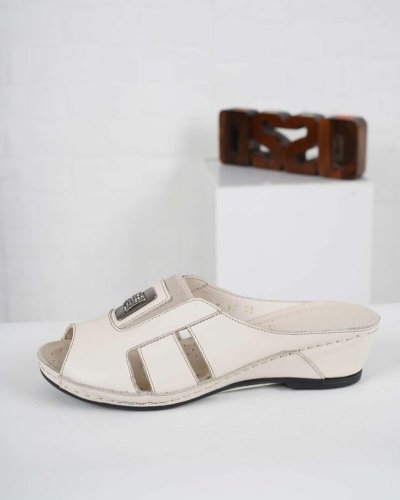 Carousel post from ossoshoes.