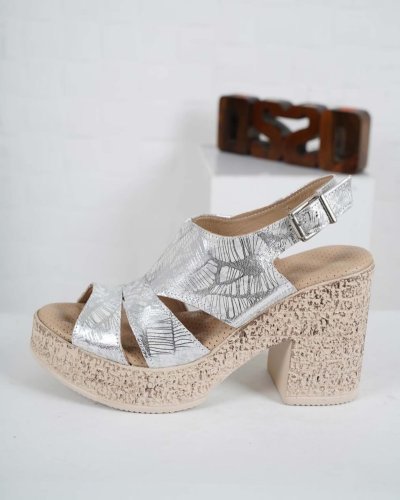 Carousel post from ossoshoes.