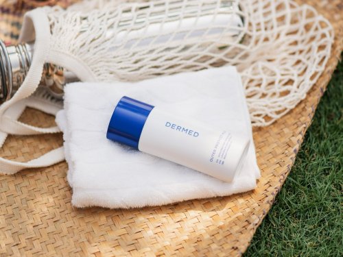 Photo post from @dermed_jp.