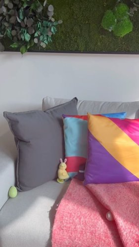 Video post from lovehoneyofficial.