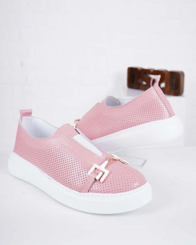 Carousel post from ossoshoes.