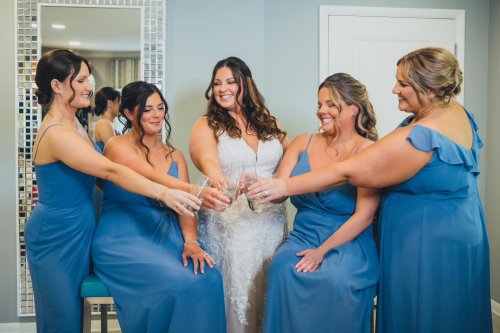 Carousel post from thecurvybridenj.