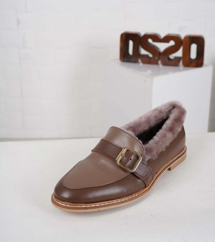 Carousel post from ossoshoes.