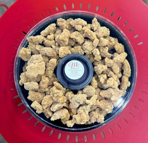 Carousel post from marquettescakestudio.