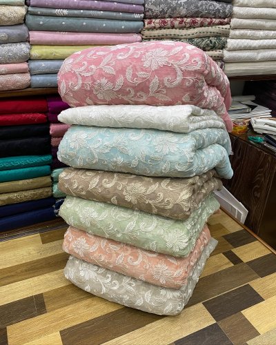 Carousel post from akbar_fabrics_.