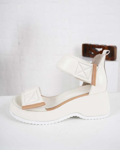 Carousel post from ossoshoes.