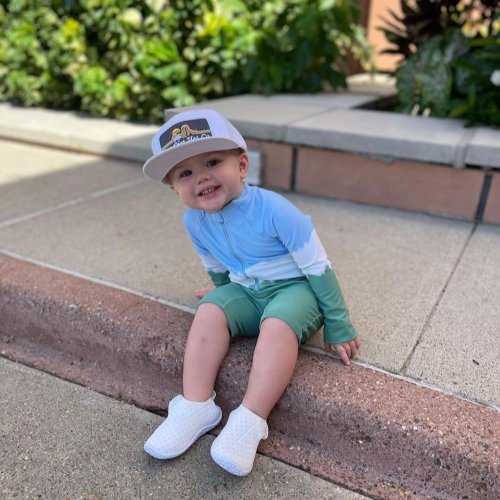 Carousel post from reddirthatco.