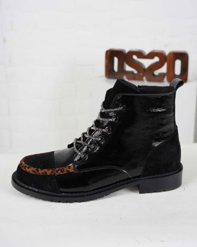 Carousel post from ossoshoes.