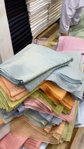 Video post from akbar_fabrics_.