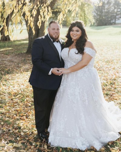 Carousel post from thecurvybridenj.