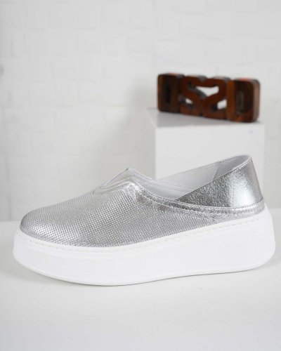 Carousel post from ossoshoes.
