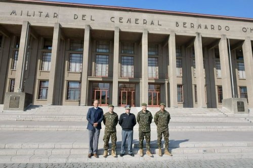 Carousel post from escuelamilitaroficial.