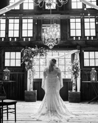 Photo post from thecurvybridenj.