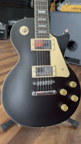 Video post from miyatamusic.