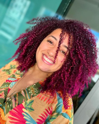 Carousel post from trindadehairstylist.